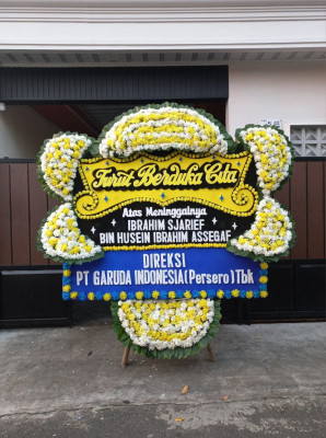 Papan Bunga Duka di Mangoli Selatan